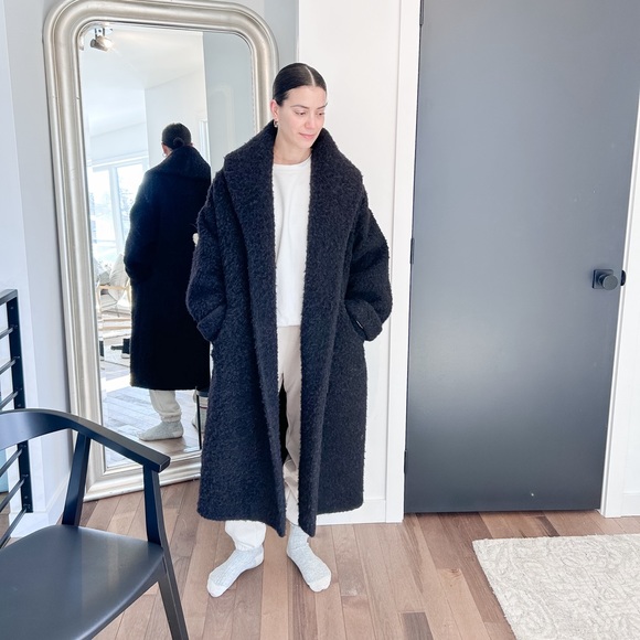 Babaton Oversized Wool Teddy Coat - Picture 4 of 14